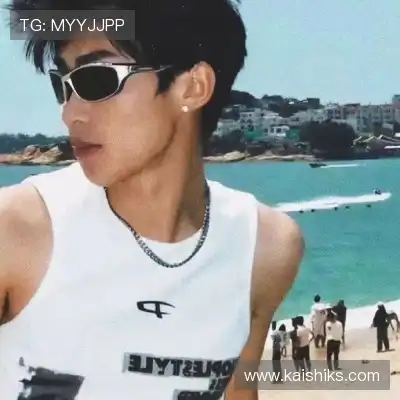薄发华